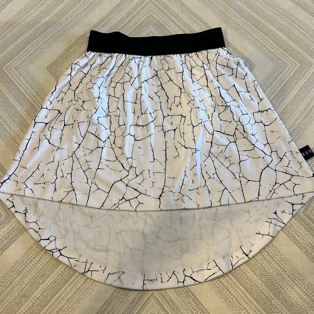 HuxBaby Girls Elastic Waistband Black & White High Low Skirt